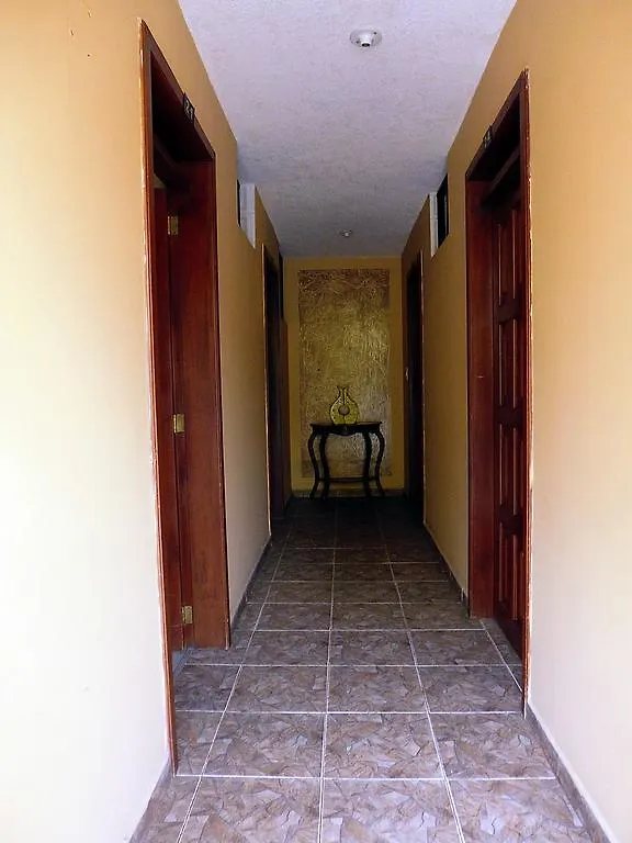 Hostal La Terraza Quito 0*,  Ecuador